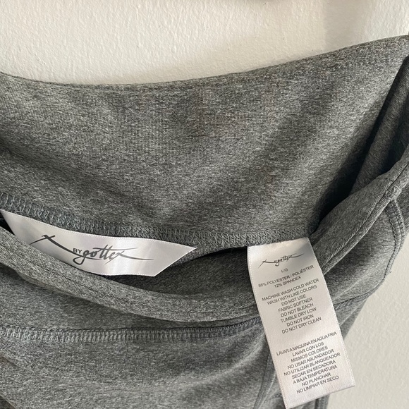 (NWOT) X BY GOTTEX GRAY SIDE MESH LEGGINGS WITH SIDE POCKETS - Picture 6 of 12
